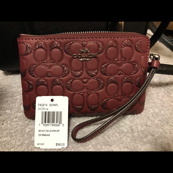 đCoach Boxed Wristlet signature logo - Picture 4 of 5